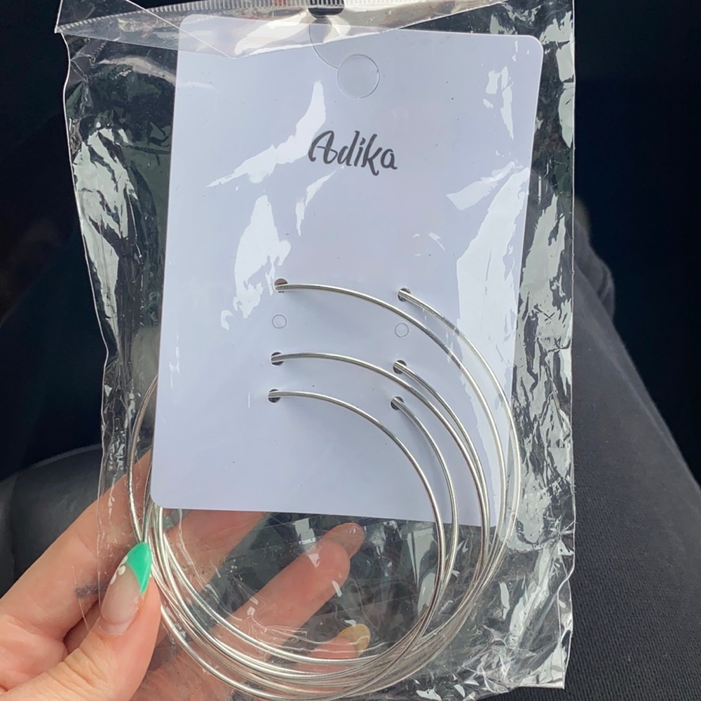 Silver multi-size hoops never worn